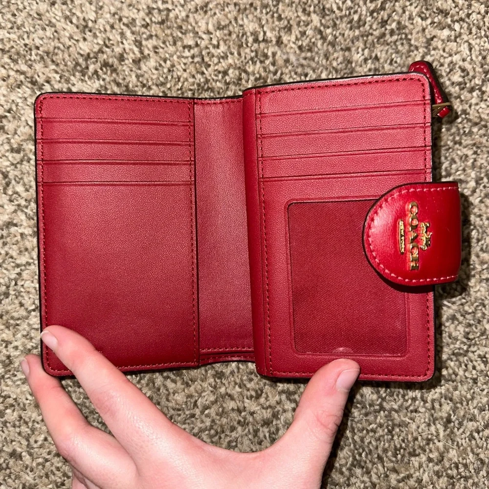 Coach Medium Corner Zip Wallet - Picture 7 of 10